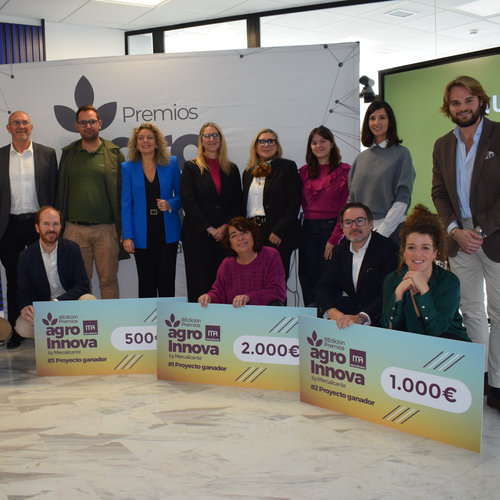 Una empresa que combate las plagas sin dejar residuos químicos gana la tercera edición de los Premios Agroinnova de Mercalicante