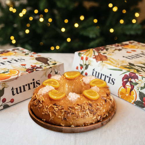 Turris presenta su Roscón de Reyes en una caja ilustrada por Mercedes Bellido
