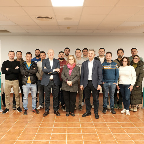 Anecoop lanza el programa RELEVA dirigido a jóvenes agricultores cooperativistas