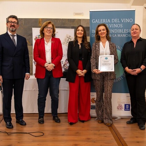 Bodegas Verum consolida su posición como referente en Castilla-La Mancha con dos vinos destacados por Beth Willard en su cata de vinos imprescindibles