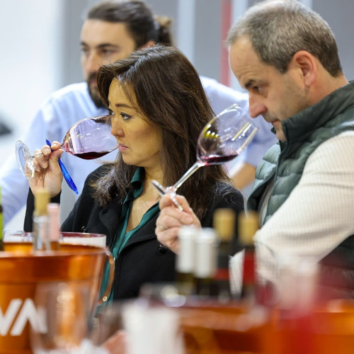 9 de cada 10 consumidores de vino en España lo toman en bares y restaurantes