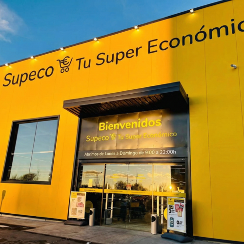 Carrefour abre un nuevo Supeco en la Avenida de la Aviación de Madrid