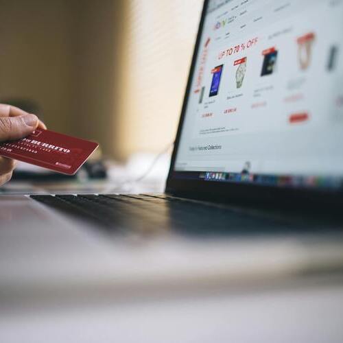 Los españoles aumentan un 102% las compras buscando 'alivio emocional' en el Blue Monday
