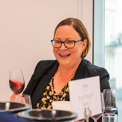 La periodista australiana Beth Willard inaugurará en Tomelloso el salón con los “100 Vinos Imprescindibles de Castilla-La Mancha”