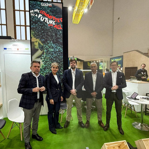 Cricket refuerza su liderazgo europeo en Fruit Logistica pese a una de las campañas más complejas de los últimos años