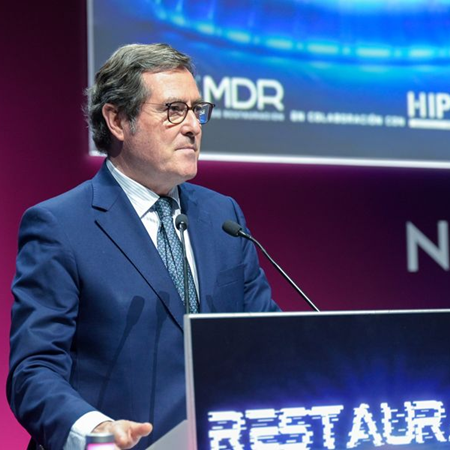 Garamendi critica la falta de diálogo social y la escasez de personal cualificado en la hostelería