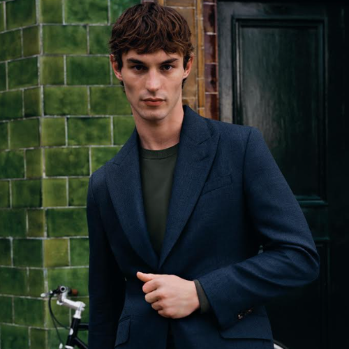 Mango Man refuerza su posicionamiento premium con una colaboración junto a la emblemática sastrería británica Richard James