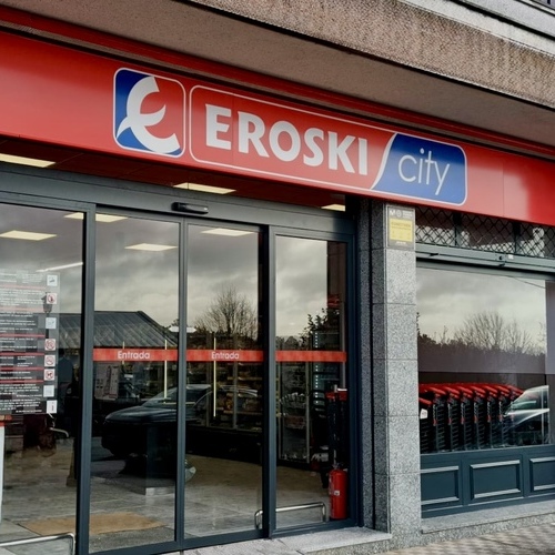 Abre al público el nuevo Eroski City de Touro