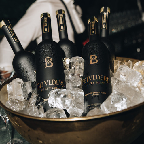 Belvedere Dirty Brew: el nuevo vodka con sabor a café es presentado por Edgar Kerri y Laura Vandall en el internacional