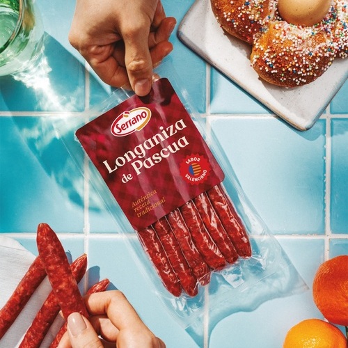 Serrano reivindica la auténtica receta valenciana con su Longaniza de Pascua
