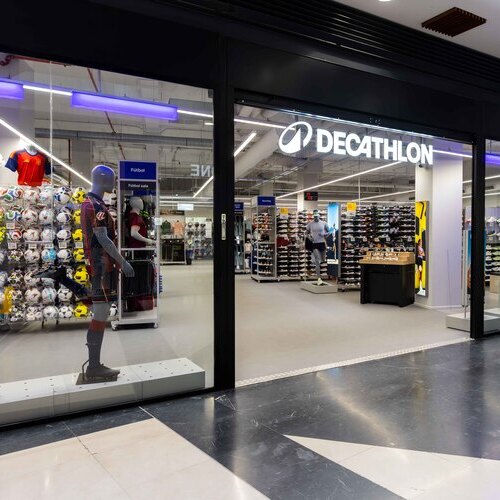 Decathlon refuerza su presencia en Valencia con una nueva tienda en el Centro Comercial Arena