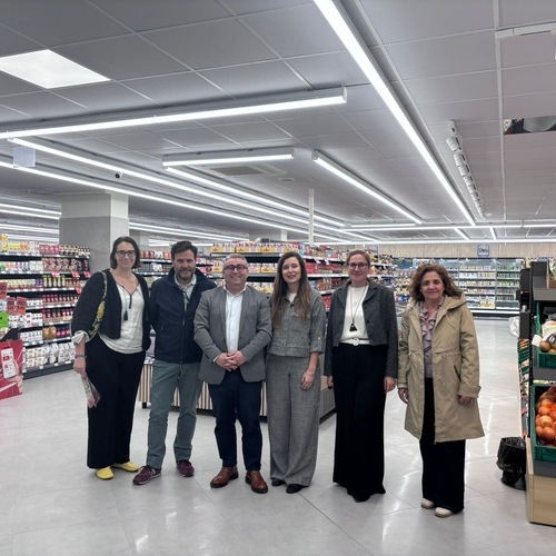 Dia aterriza en la isla de Mallorca con la apertura de su primera tienda en el mercado municipal de Inca