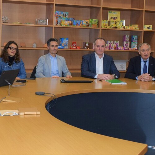 Galletas Gullón recibe la visita del Rector y varios representantes de la Universidad de Valladolid