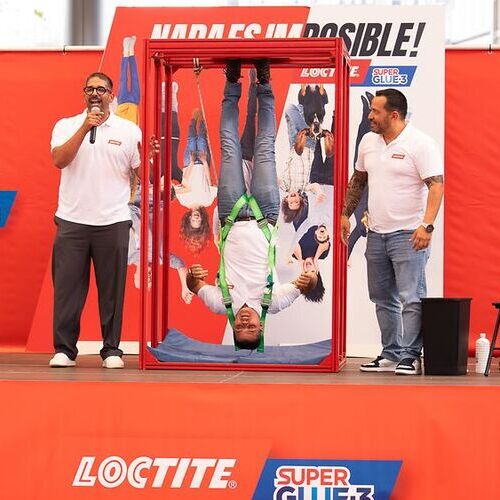 Loctite desafiará la gravedad en pleno corazón de Barcelona con la icónica demostración Hanging Man