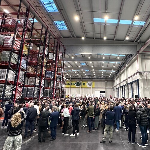 400 personas arropan a Hiperber en la inauguración de la ampliación de su plataforma logística en Novelda