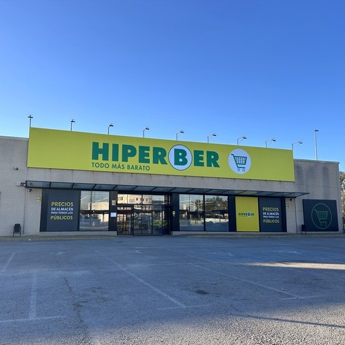 Hiperber inaugura su supermercado número 92 en Carlet (Valencia)