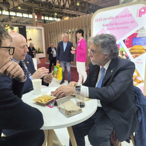 INTERPORC refuerza la presencia del porcino español en Alimentaria con más de 2.500 visitantes en su estand