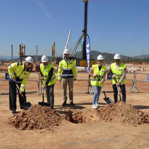 JYSK coloca la primera piedra de su nuevo centro logístico en Almenara (Castellón)