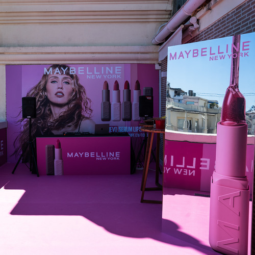 La barra de labios favorita de Miley Cyrus es de Maybelline New York y solo cuesta 8,95€