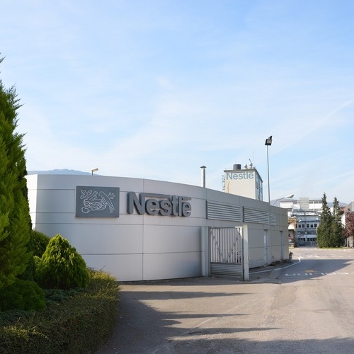 Nestlé reduce en un 30% el uso de agua en sus diez fábricas españolas