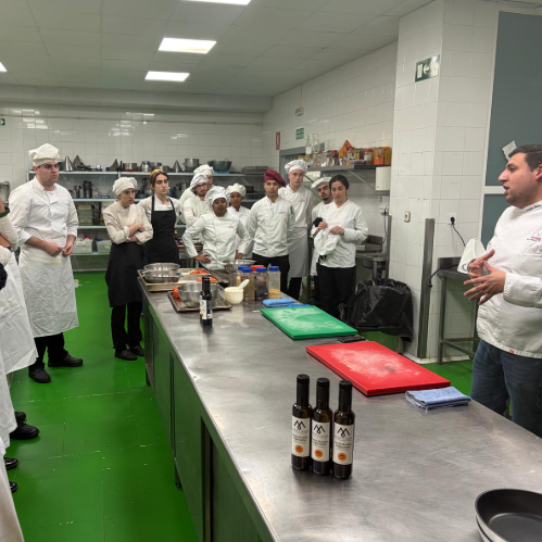 El AOVE refuerza su proyección y gana 22 nuevos embajadores gracias al curso de la WOOE y la Diputación de Toledo