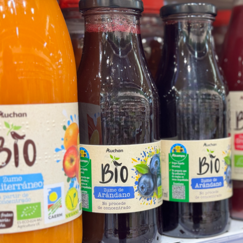 Alcampo amplía su surtido con el lanzamiento de zumo BIO y mermelada extra de arándano Cultivamos lo Bueno elaborados en Asturias 