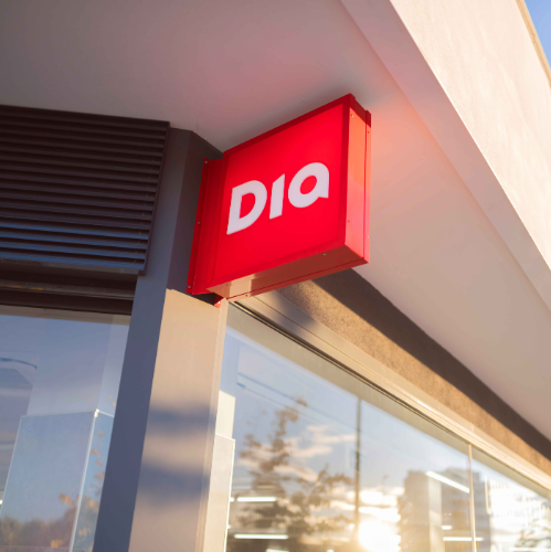 El emblemático local del primer Zara del mundo en A Coruña acogerá un nuevo supermercado Dia 