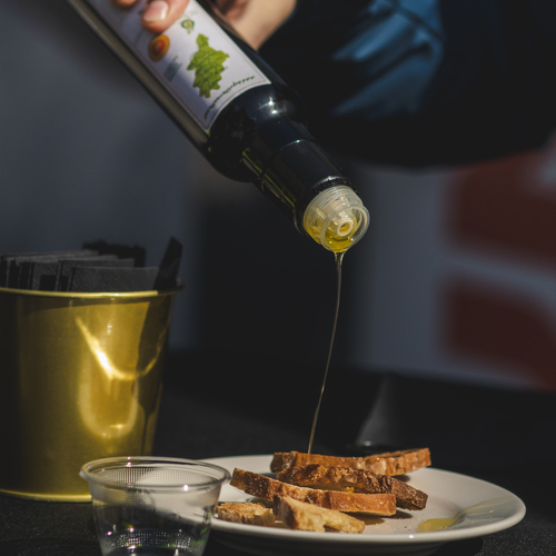 El aceite novel DOP Oli Terra Alta se presenta en Carcasona en la nueva edición del GastrOli 2026