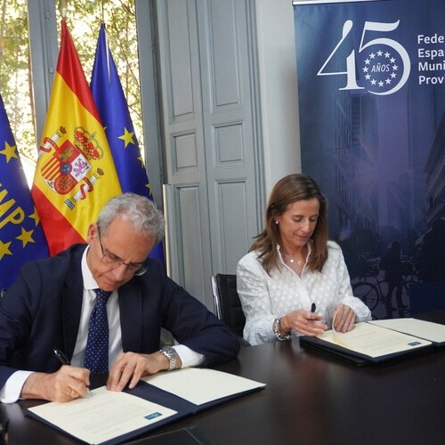 La Federación Española de Municipios y Provincias y Ecoembes renuevan su alianza para impulsar la economía circular y la formación técnica en los municipios españoles