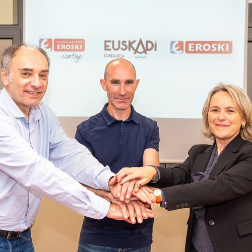 EROSKI renueva su colaboración con la Fundación Euskadi para promover hábitos de vida saludables a través del deporte