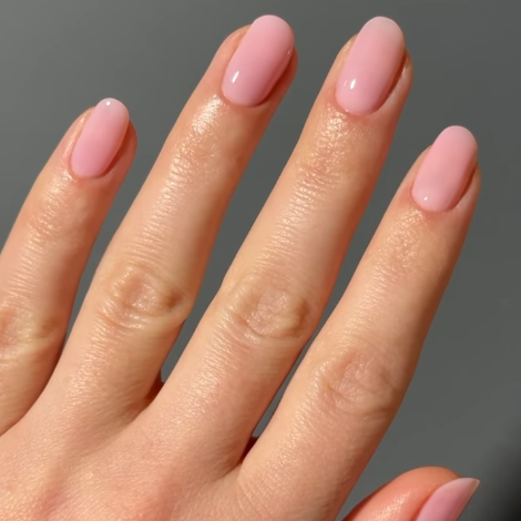 Uñas naturales, efecto impecable: así es la tendencia bare nails