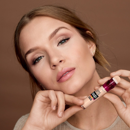 Lista para la Feria de Abril con el corrector borrador de Maybelline New York que solo cuesta 9,99€