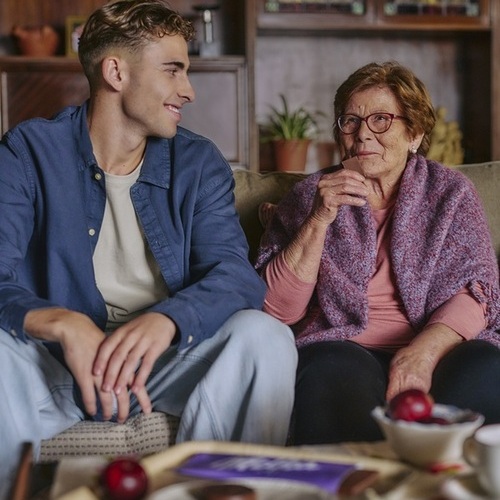 El 72% de los españoles considera clave el papel de los abuelos en la infancia y el 38% reconoce que sus abuelos impulsaron alguna ilusión o interés personal