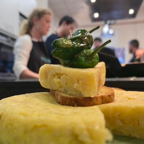 Patatas Lázaro lleva la búsqueda de la tortilla perfecta a todas las cocinas valencianas