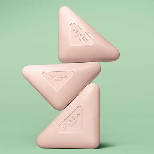Prada Beauty presenta Prada Paradoxe Handcream