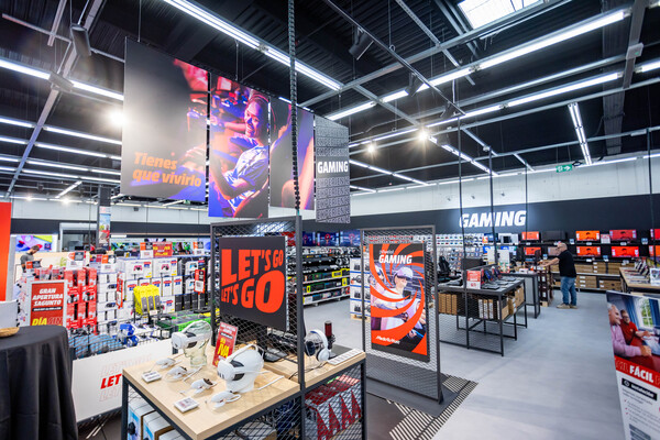 canaldis-mediamarkt-apertura-sagunto-interior-tienda