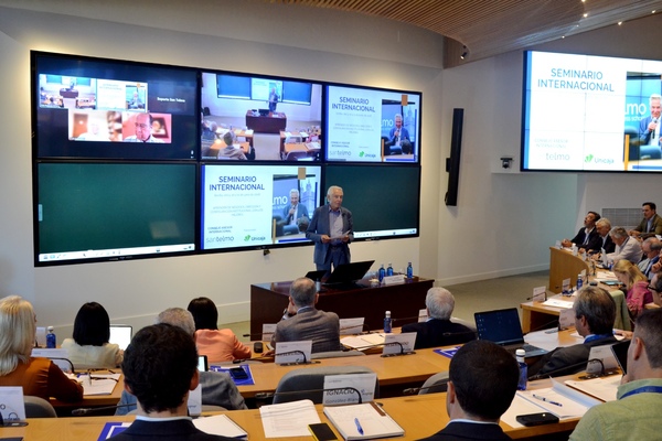 canaldis-san-telmo-fin-seminario-internacional-sevilla-peter-brabeck